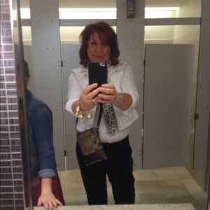 Meet your Posher, Lori